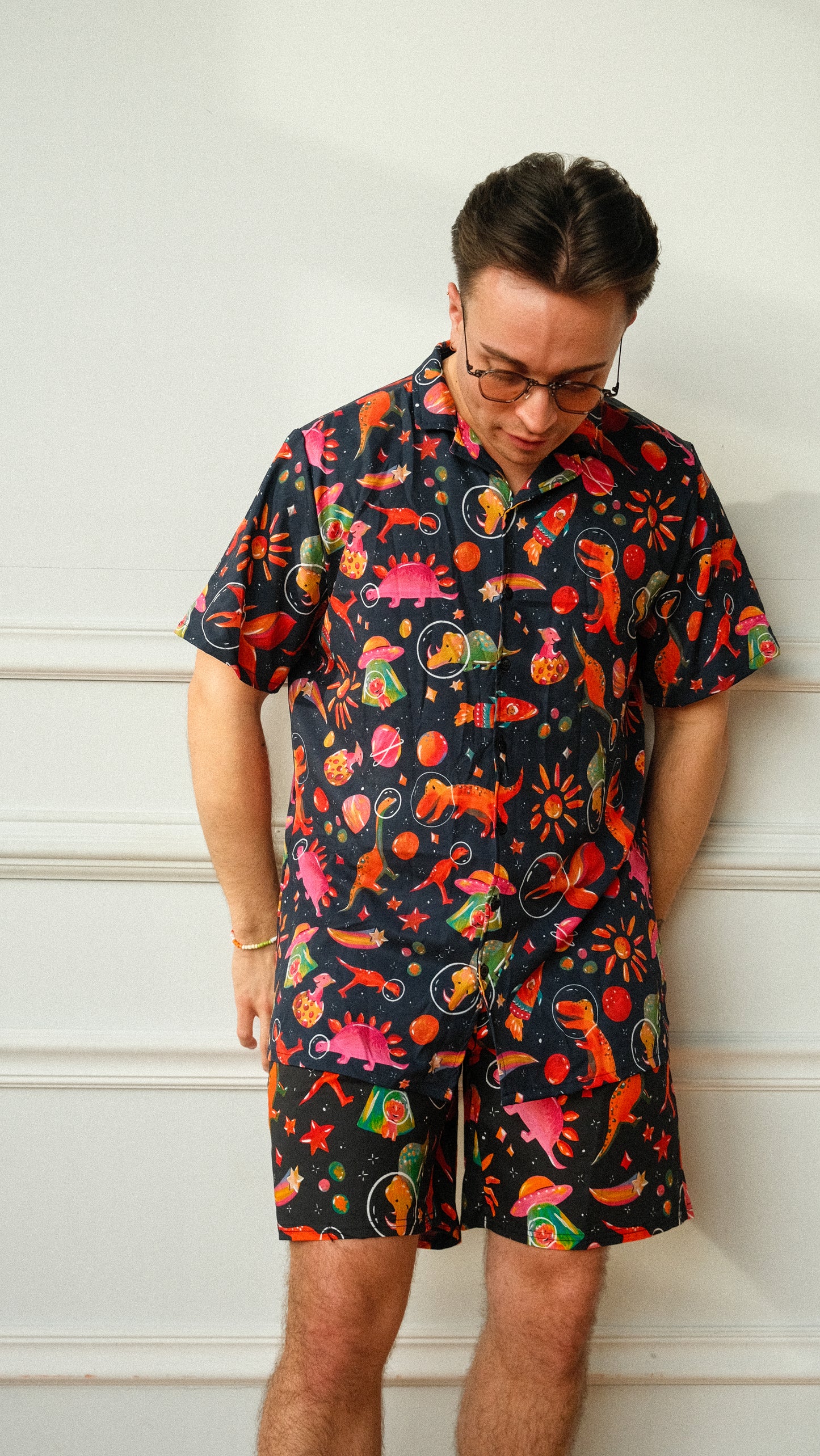 ASTRONAURS BUTTON UP